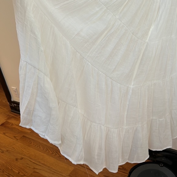 Red Dress Boutique White Tiered high neck maxi dress size L - Picture 4 of 4